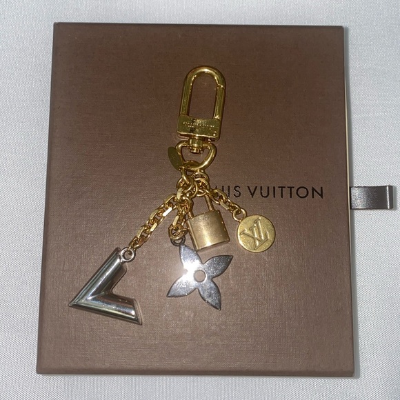 Louis Vuitton Key Chain - Picture 1 of 2